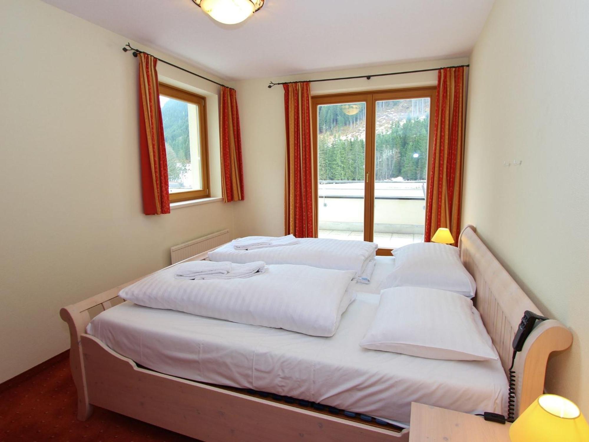 Large Chalet Apartment In Saalbach Hinterglemm 외부 사진